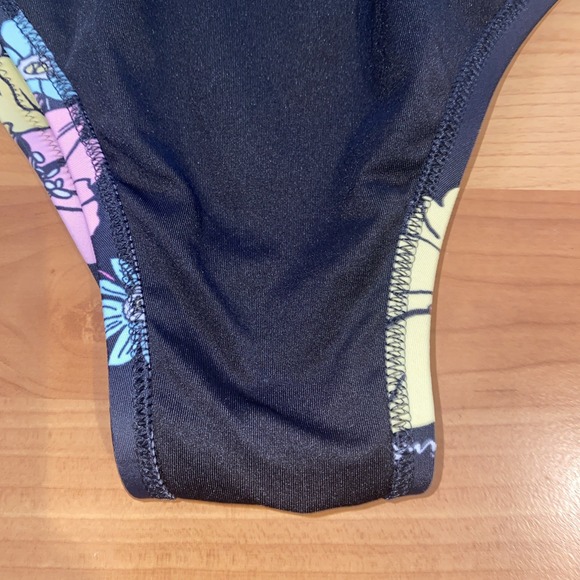 Victoria's Secret PINK Triangle Cutout One-Piece‎ Swimsuit Size L Retro Floral - Picture 8 of 13